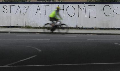 Ραγδαία αύξηση των αιτούντων επίδομα ανεργίας στο Ηνωμένο Βασίλειο