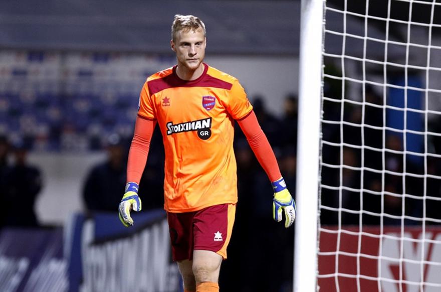 «Θέλει να φύγει από την Ελλάδα ο Κότνικ»