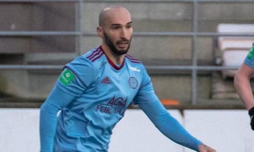 «Στο πρωτάθλημα, στα Νησιά Φερόε, αγκαλιαζόμαστε όταν βάζουμε γκολ και έχουμε οπαδούς στο γήπεδο»