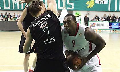 Με αρκετό… Ολυμπιακό οι καλύτερες τάπες της δεκαετίας με την μπάλα να «κολλάει» στο ταμπλό (video)