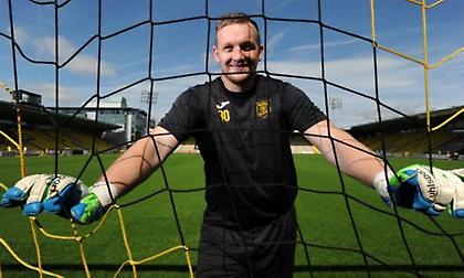 Οπαδοί  αποφασίζουν μέσω… poll για το μέλλον του γκολκίπερ της Λίβινγκστον! (pic)