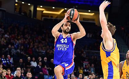 Σίμον: «Ο Μίσιτς ανήκει στο ΝΒΑ-Θέλω να μείνω αλλά η Εφές αποφασίζει»