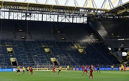 Η επέμβαση του Μπόατενγκ πάνω στη γραμμή (video)