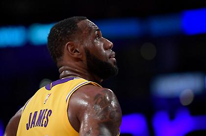 Το δυνατό μήνυμα του Λεμπρόν για τη δολοφονία Αφροαμερικανού από αστυνομικό