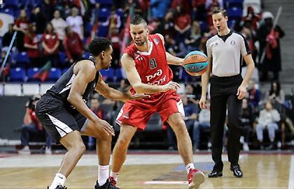 Ανανέωσε με Λοκομοτίβ Κουμπάν ο Καλνιέτις