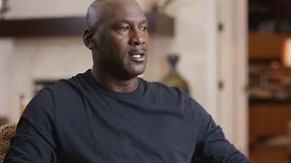 Netflix - Last Dance: Γιατί τα μάτια του Μάικλ Τζόρνταν είναι κόκκινα;