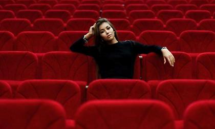 Αποστάσεις, απομόνωση, αλλαγές: Δείτε τις πρώτες εικόνες των θεάτρων μετά τον κορωνοϊό