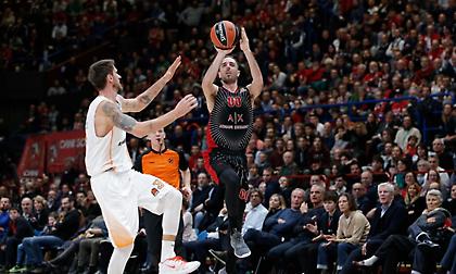 Τέλος ο Ντέλα Βάλε από την Αρμάνι