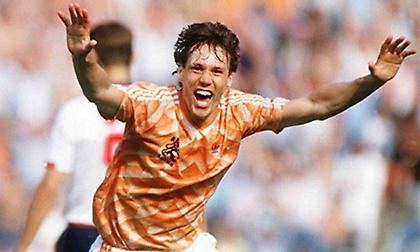 Η «ζωγραφιά» του Φαν Μπάστεν στον τελικό του Euro του ‘88