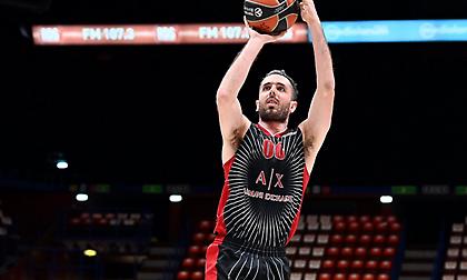 Τέλος και επίσημα από την Αρμάνι ο Ντέλα Βάλε