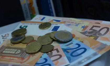 Aπό 1 Ιουνίου η μείωση των ασφαλιστικών εισφορών στη μισθωτή εργασία