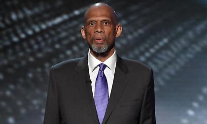 Τζαμπάρ: «Ο ρατσισμός στις ΗΠΑ είναι φονικότερος του κορωνοϊού»