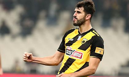 Τσακίρης: «Όχι μόνο δεν πονάει, αλλά είναι… τανκ ο Ολιβέιρα»