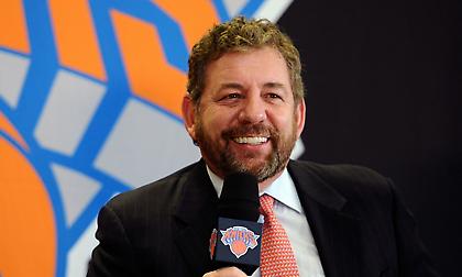 Τα… μάζεψε ο ιδιοκτήτης των Νικς και καταδίκασε τον ρατσισμό