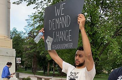 Σε διαδήλωση κατά του ρατσισμού και ο Γουίλιαμς-Γκος (pic)