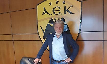 Στα γραφεία της ΚΑΕ ΑΕΚ ο Βούρος