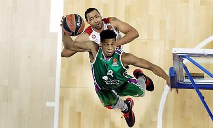 Με «πράσινους» και «ερυθρόλευκους» τα καλύτερα καρφώματα στον αιφνιδιασμό (video)