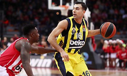 Μάνατζερ Σλούκα: «Δεν μιλάει με κάποια ομάδα»