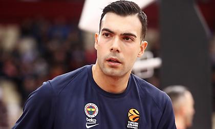 Διαψεύδει για Σλούκα ο Ολυμπιακός