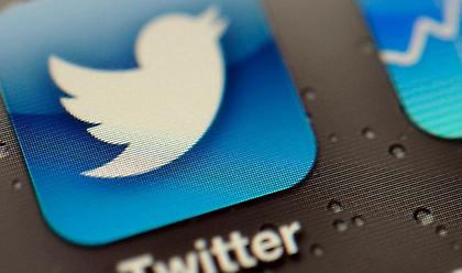 To Twitter… τσιμπά: Δεν αποκλείει να κλείσει το λογαριασμό του Τραμπ!