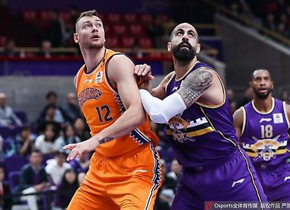 Τέλος από τους Σαρκς της Κίνας ο Μοτιεγιούνας