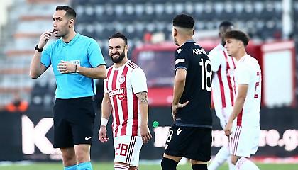 Έτσι ακύρωσαν το γκολ του Ολυμπιακού - Τι έκαναν Σιδηρόπουλος-Παπαπέτρου