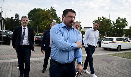 Χαρδαλιάς: Άνοιγμα αγοράς χωρίς έκπτωση στην υγεία - Ο ιός παραμένει στις γειτονιές μας 