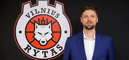 Στον πάγκο της Ρίτας Βίλνιους ο πρώην βοηθός του Κεμζούρα