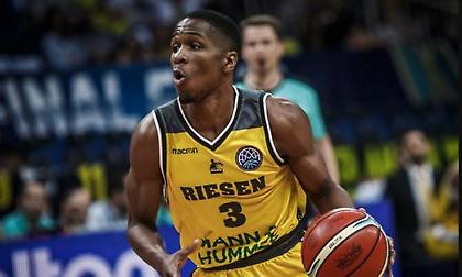 Κορωνοϊός: Μπασκετμπολίστας “κόλλησε” τρεις μήνες στη Ρουμανία λόγω του… σκύλου του