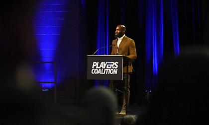 Πάνω από 1.400 άνθρωποι του αθλητισμού ζητούν να σταματήσει η αστυνομική ασυλία στις ΗΠΑ