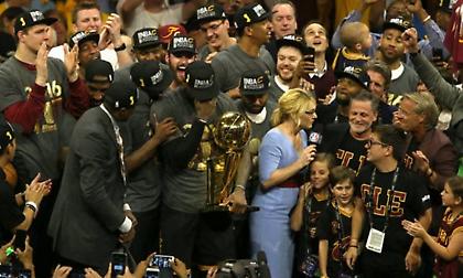 ΡΕΤΡΟ: Όταν οι Ουόριορς έκαναν το 3-1 και οι Καβαλίερς το… απίθανο! (video)