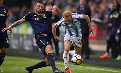 Τα βρήκαν Νις και Έβερτον για Σνάιντερλιν