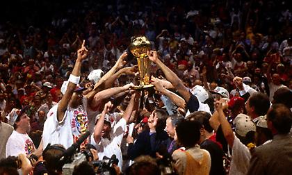 Σαν σήμερα οι Ρόκετς έκαναν το repeat! (video)