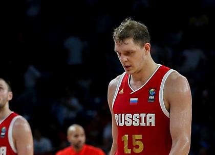 Νέο χειρουργείο για Μοζγκόφ, νοκ άουτ για πολλούς μήνες