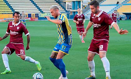 Γκολ-ποίημα από τον Μουνιέ και 3-0 ο Παναιτωλικός (video)