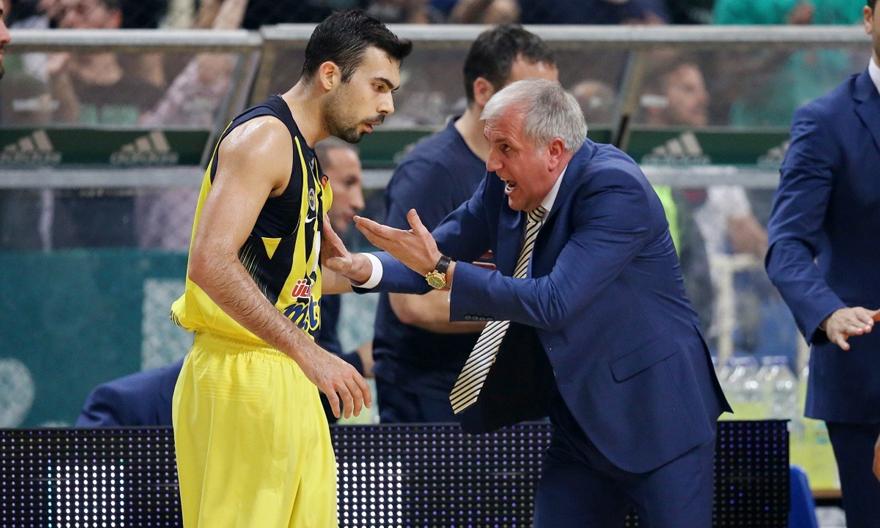 Ζέρβας: «Μπορεί και με παραμονή Ομπράντοβιτς να έρθει ο Σλούκας»