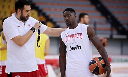 Βοηθός στη Ρίτας Βίλνιους ο Δέδας