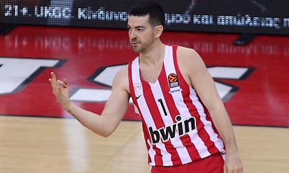 Πατέρας ξανά ο Ρότσεστι, ευχές από Ολυμπιακό