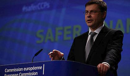 Ταμείο ανασυγκρότησης: Η τρόικα δεν επιστρέφει, διαβεβαιώνει ο Ντομπρόφσκις