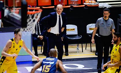 Συμπληρώνει τα 400 ματς στον πάγκο της Μπασκόνια ο Ιβάνοβιτς