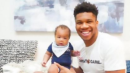 Αντετοκούνμπο: «Μία από τις καλύτερες μέρες…» (pics)