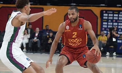 «Αγκαλιά» με Χάρισον ο Ολυμπιακός