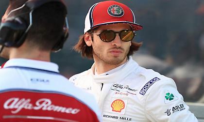 Τζιοβινάτσι: «Είμαι ακόμα οδηγός της Ferrari, ίσως να έχω μια μελλοντική ευκαιρία»