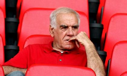 Πρίντεζης και Μπόγρης αποχαιρετούν τον Νίκο Αλέφαντο (photos)