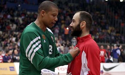 Μάικ Μπατίστ: «Έμεινα όταν ο Σπανούλης επέλεξε τον Ολυμπιακό»!