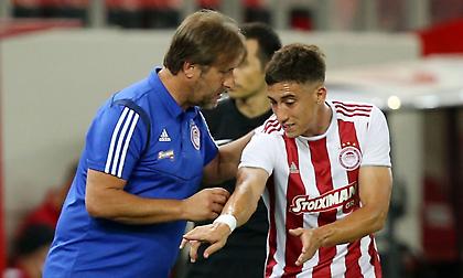 Σταματέλος: «Ξανά βασικός ο Λοβέρα - Στο άλλο ''φτερό'' ο Μασούρας»