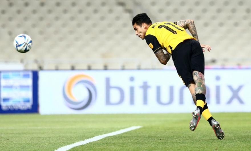 Τσακίρης: «Πλήρωσε το πέναλτι για Αραούχο η ΑΕΚ – Σε καλό δρόμο οι συζητήσεις για την αγορά του»