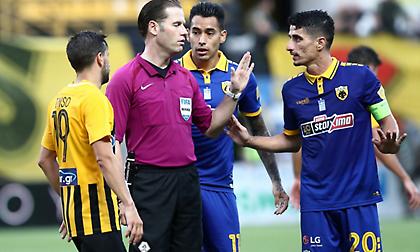 Με οκτώ παίκτες τελείωσε το ματς η ΑΕΚ - Μισή στο ντέρμπι με Ολυμπιακό