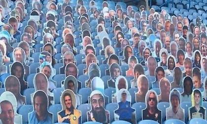 Ο Οσάμα Μπιν Λάντεν... βρέθηκε στο γήπεδο της Λιντς!