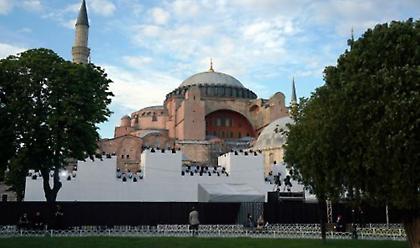 Μενδώνη: Ενημερώνει τα μέλη της UNESCO για την Αγία Σοφία και τις κινήσεις της Τουρκίας (video)